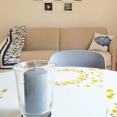 Casaviva - Beautiful Bilo With Shared Pool In Nervi Apartment *